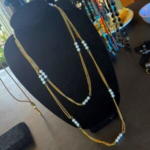 Gorgeous long multi wear Pearl and gold necklace